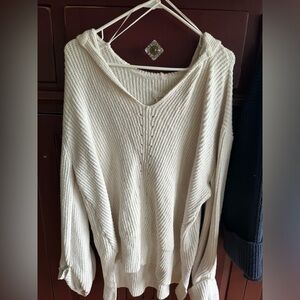Comfy cotton sweater with hood